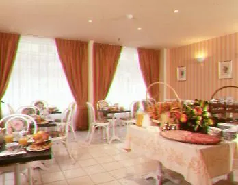 Libertel Grand Turenne 3* パリ